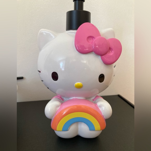 Hello Kitty Soap Pump Dispenser Lot of 2 Flower Dress Rainbow New Unused 2024 - Picture 3 of 9